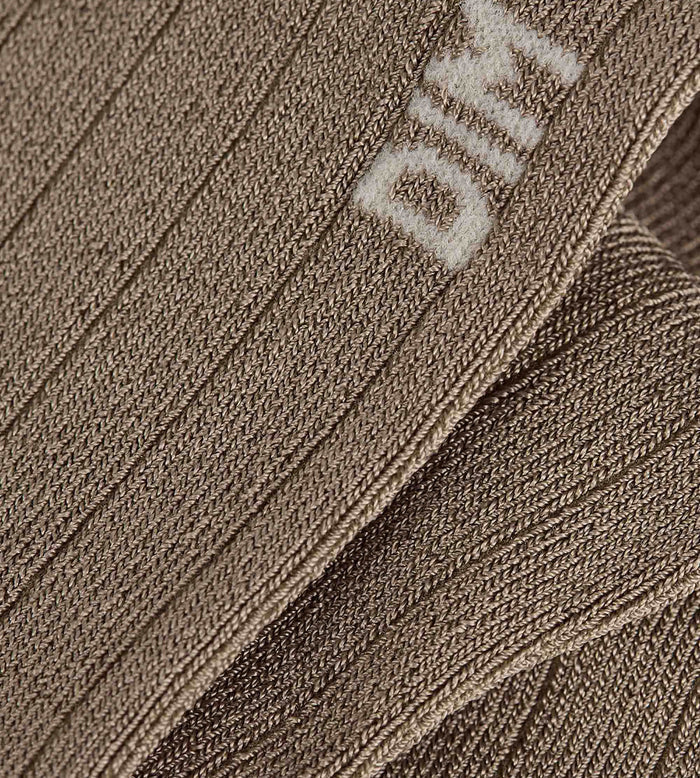 Chaussettes femme côtelées satinées beige doré La Mode