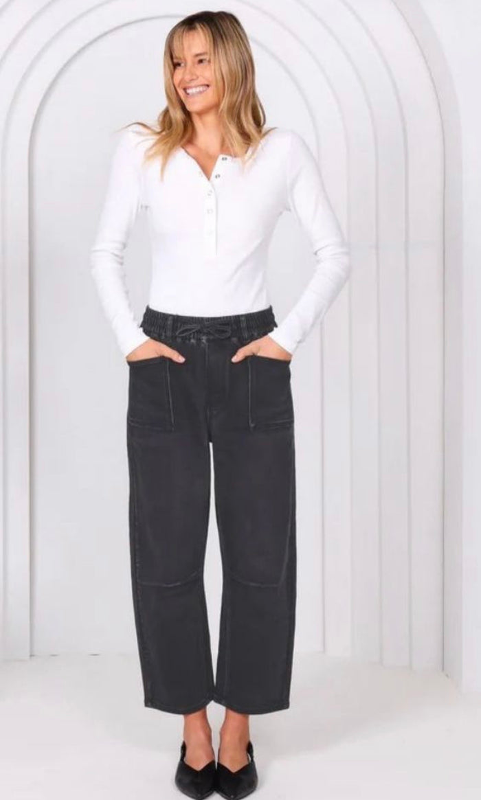 Monaco Barrel Leo Jeans-Black