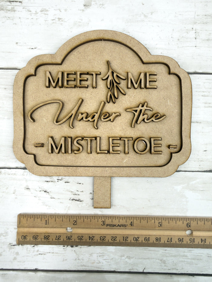 Under the Mistletoe Insert for Spindle Base