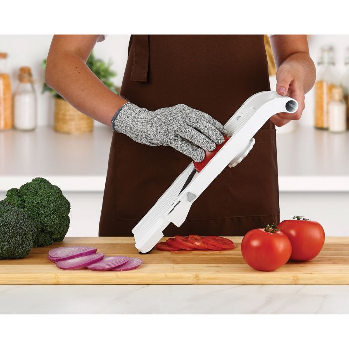 Cutlery Pro Mesh Cutting Glove