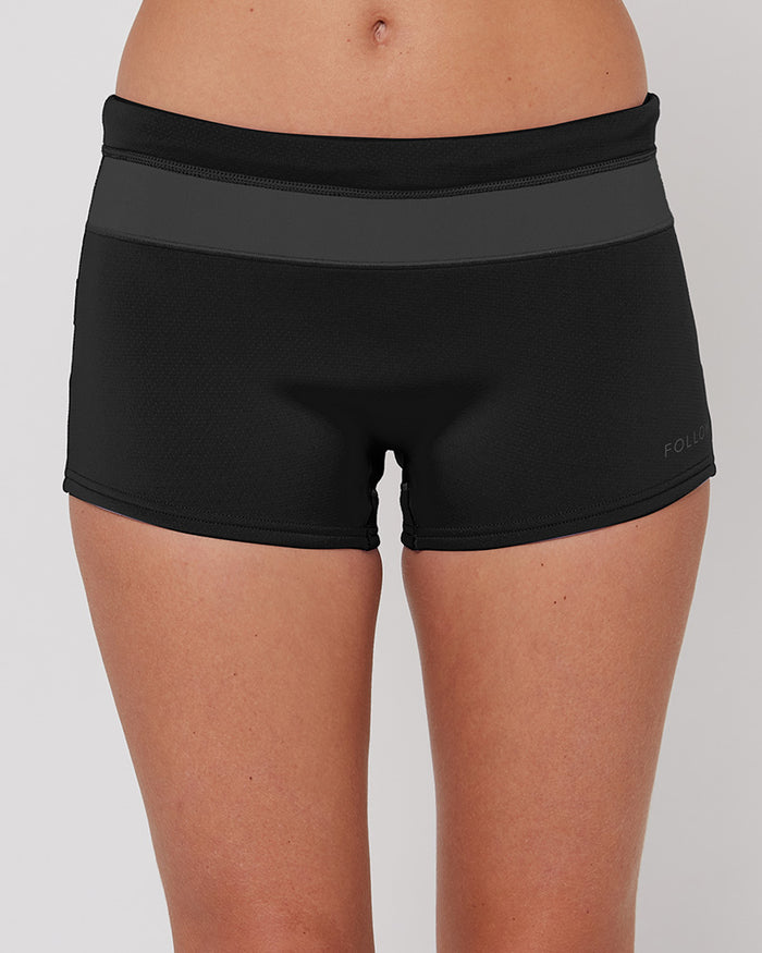 Follow Basics Wetty Shorts