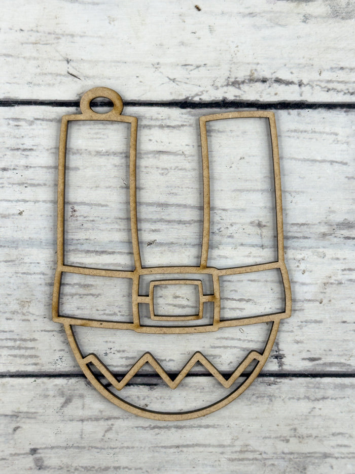 Hollow Letter U Ornament DIY
