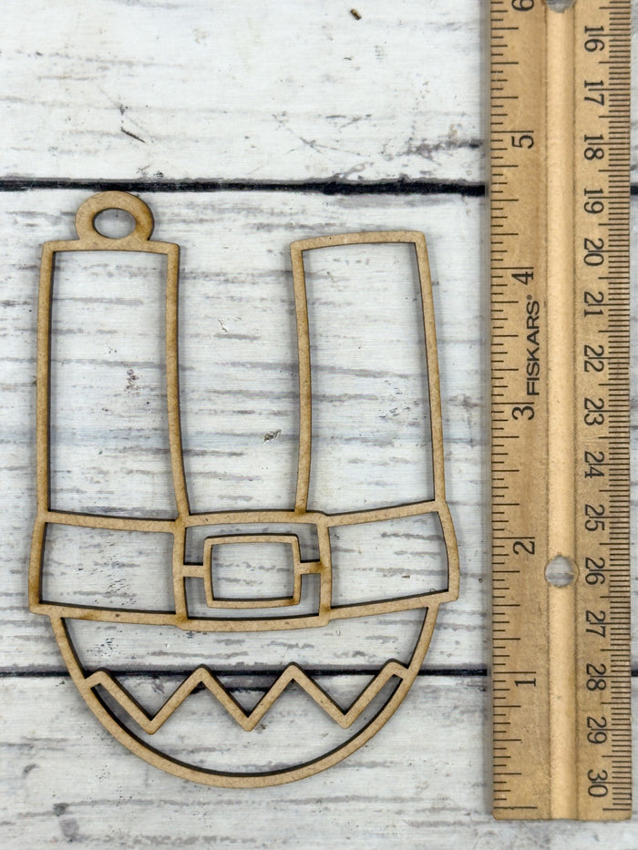 Hollow Letter U Ornament DIY