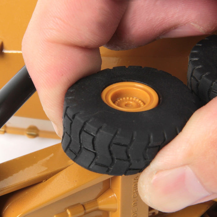 Huina 1712 1:50 Dump Truck tyre