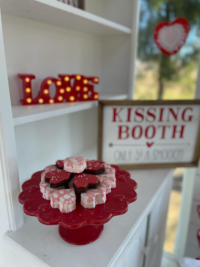 Last Chance-Kissing Booth Framed Saying