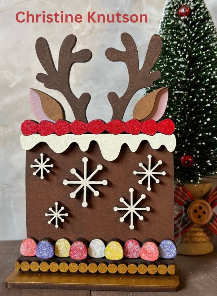 Mini Reindeer Cake insert for Interchangeable mini cake bases
