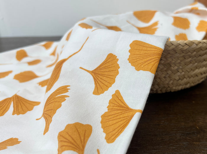 Morning Calm Ginkgo Print – Soft & Wrinkle-Resistant Ramie Blend Fabric 8336 8437