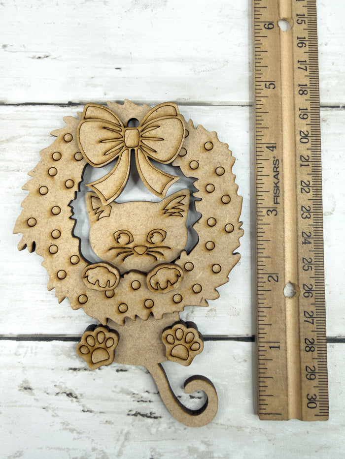 Playful Kitten Wreath Cat Ornament DIY Kit
