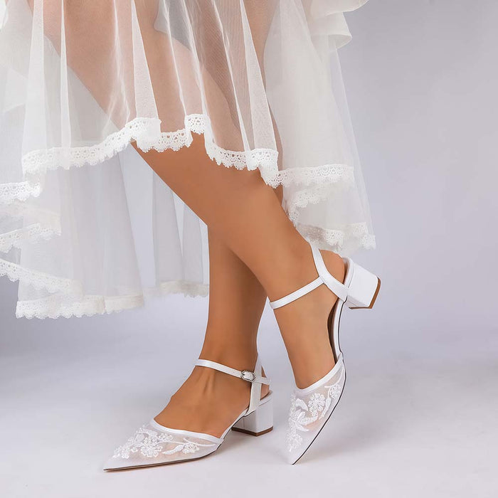 Point Toe Lace Chunky Wedding Shoes With Pearls for Elegance