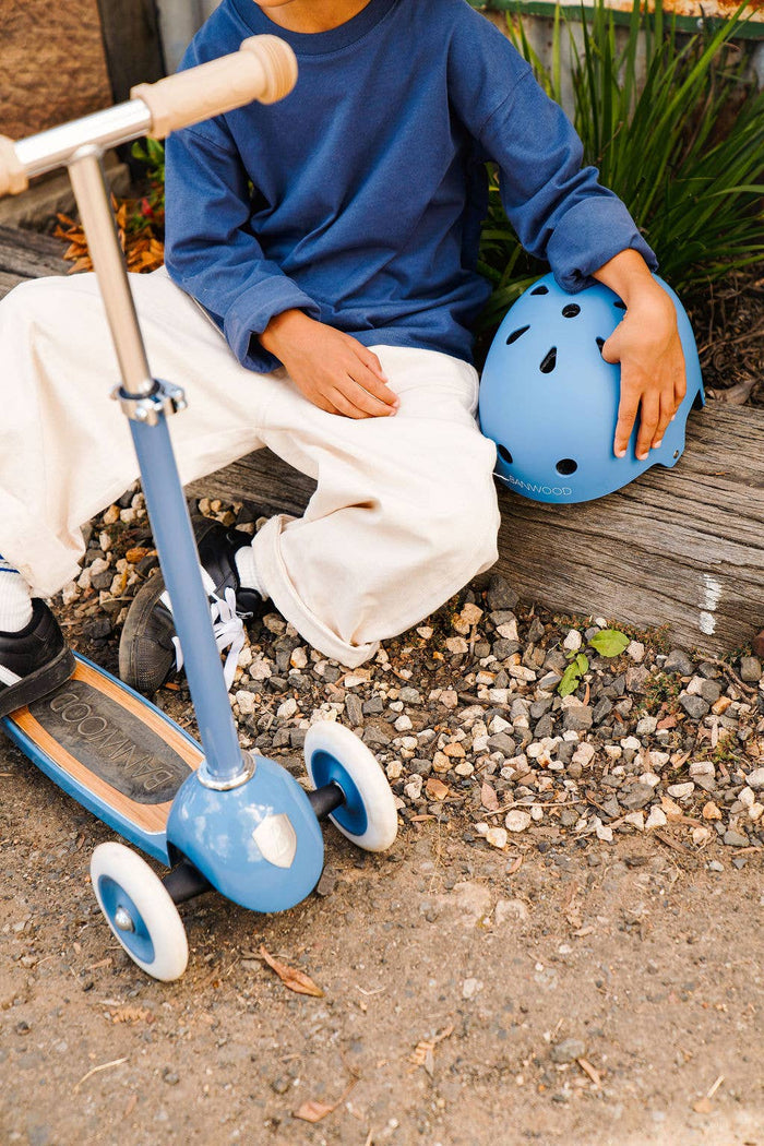 Scooter, Blue