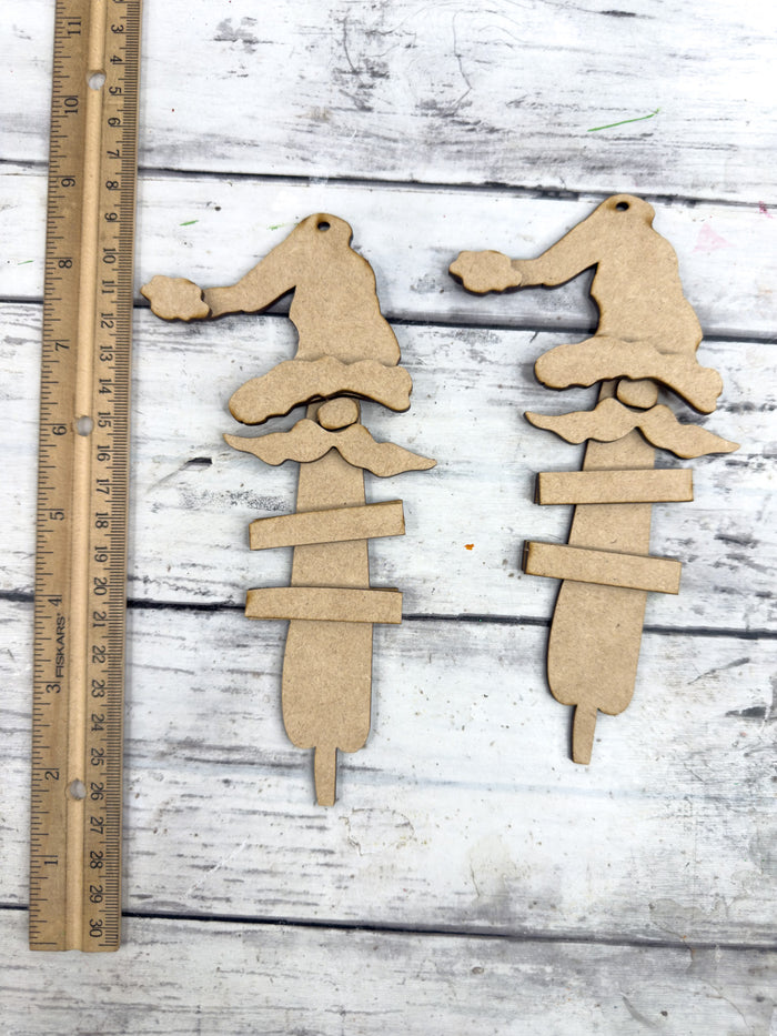 Set of 2 Primitive SANTAS Ornaments DIY Kit
