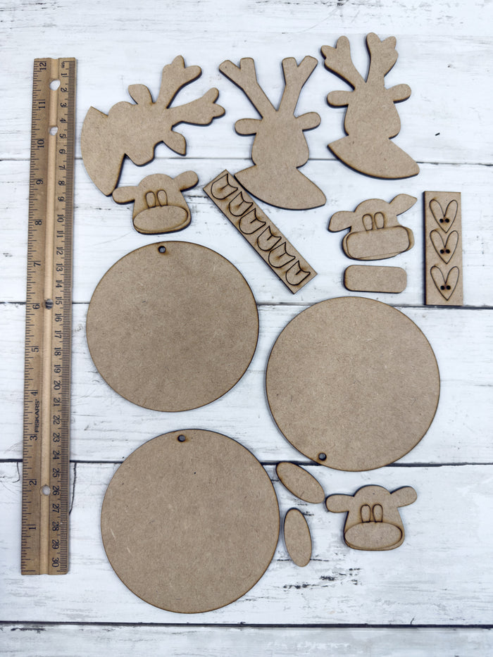 Set of Round Reindeer Ornaments DIY Kit
