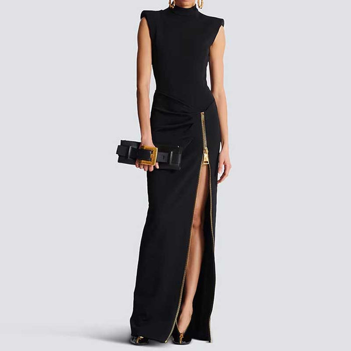 Elegant black sleeveless long sheath evening dress with a side zipper and stylish silhouette