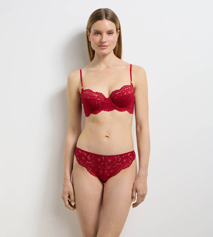 Slip brésilien dentelle rouge Burning Eclat