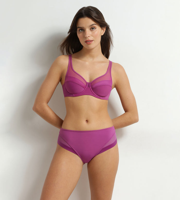 Soutien-gorge emboîtant en microfibre et tulle Cassis Generous