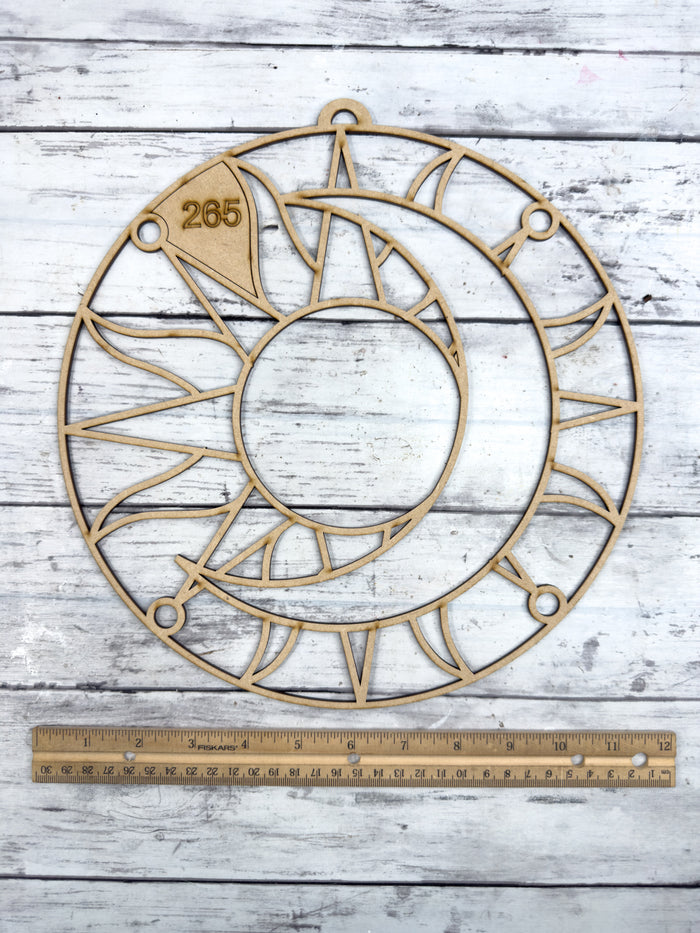 Style 265 Sun Moon Round Laser Cut Outline Frame Blank
