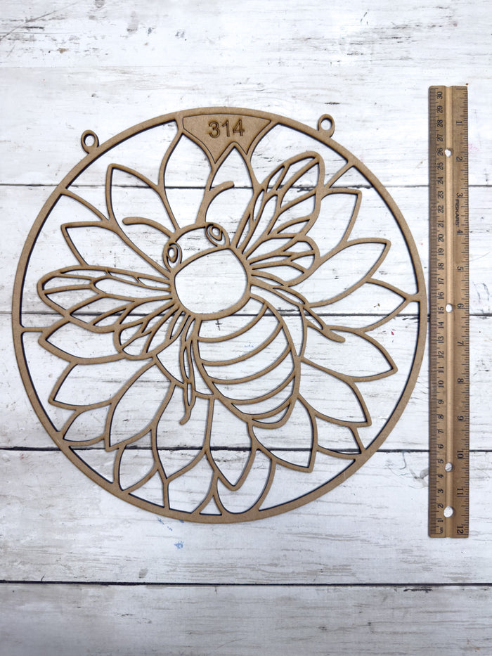 Style 314 Round Bee  Laser Cut Outline Frame Blank