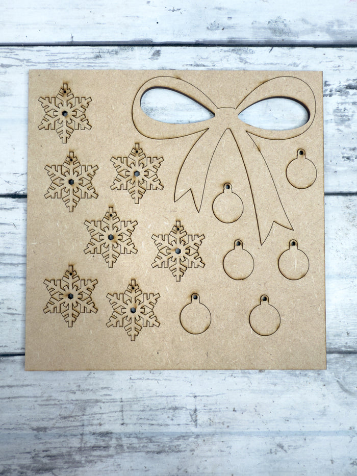 Style B Bow 12x12 Crushed Glass Wreath Canvas Project Kit