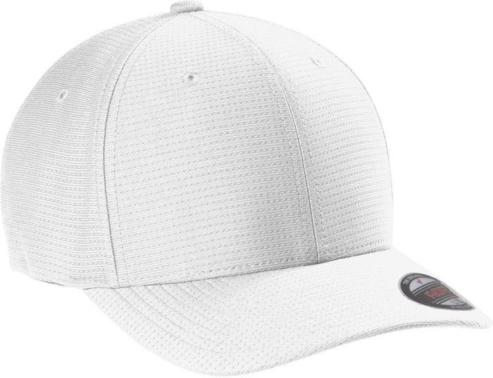 White / S/M