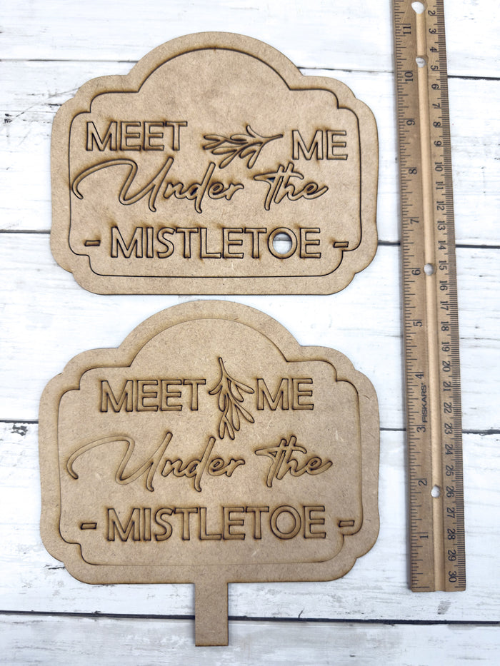 Under the Mistletoe Insert for Spindle Base
