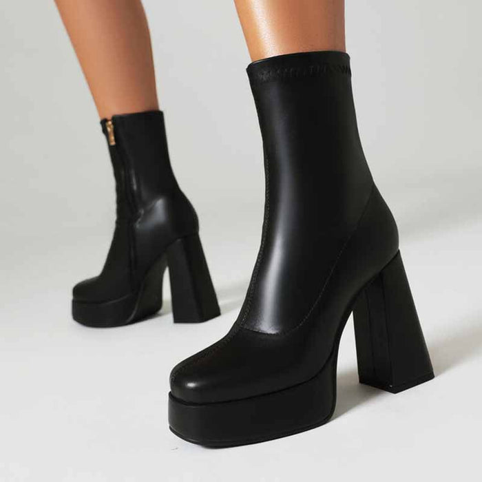 Black Leather / 4.5
