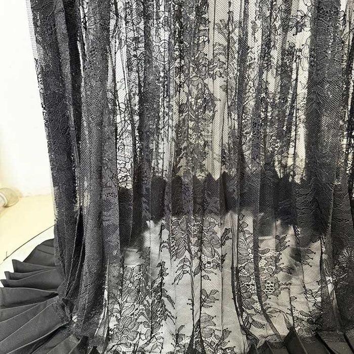 Women's Collared Lace Pleated Long Dress in Black