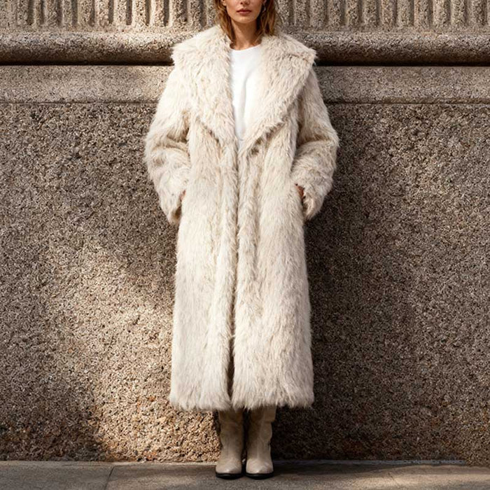 Stylish women's faux fur winter coat long with a relaxed fit and soft texture for cold weather fashion