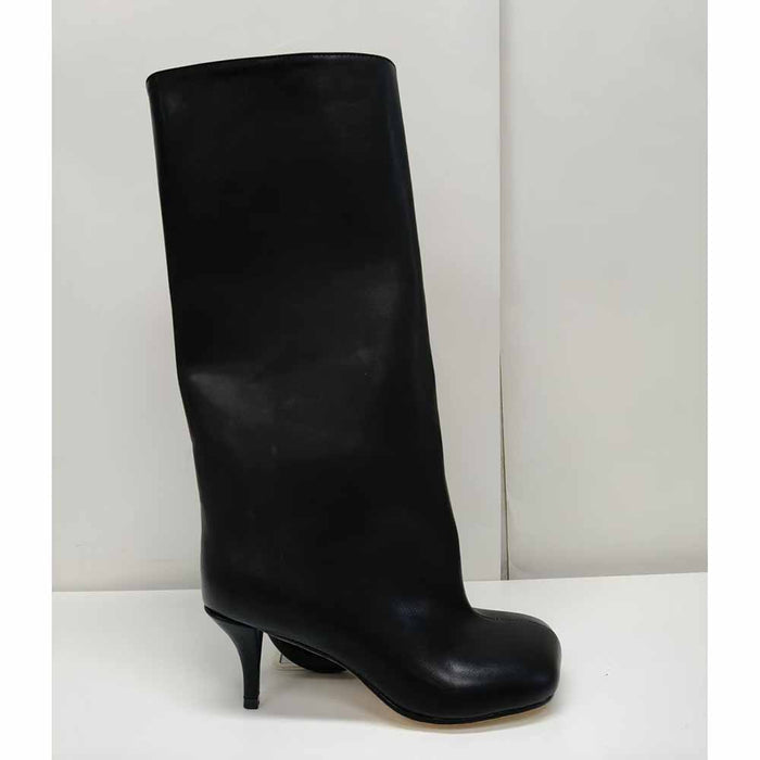 Black Faux Leather / 4.5